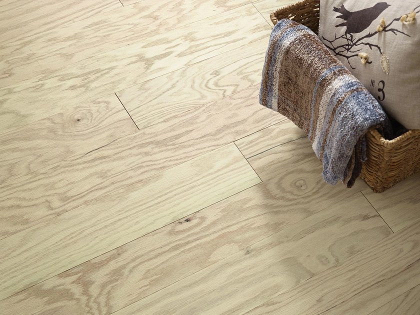 ECLECTIC OAK MODERN ROOM